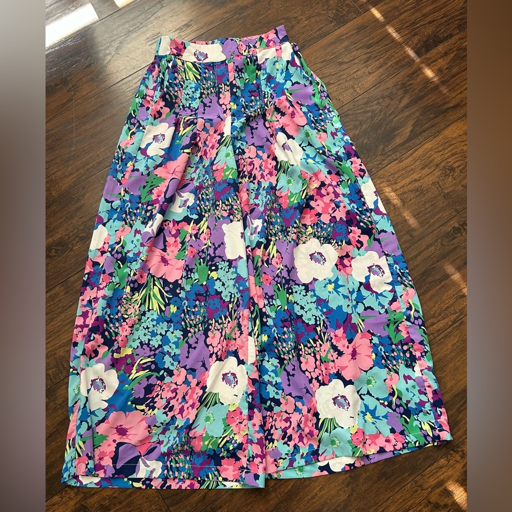 Women’s Stitch and Feather floral print pants medium